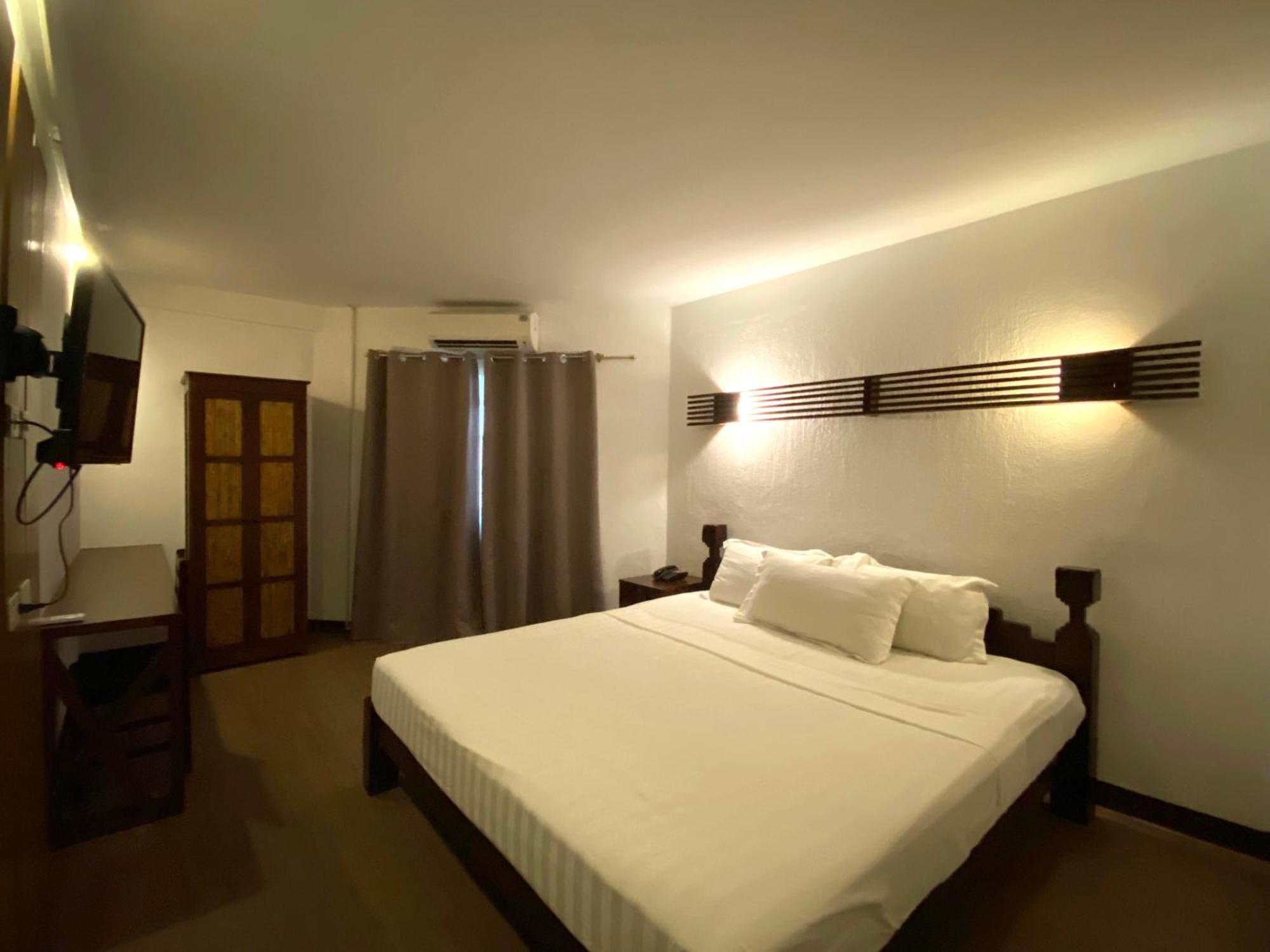 El Puerto Marina Beach Resort & Vacation Club Lingayen Екстериор снимка